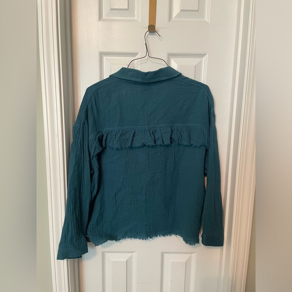 Boutique button down teal shirt. - Picture 2 of 5